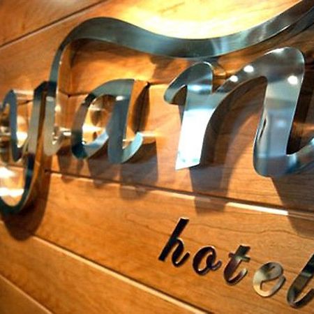Ceylan Hotel Salamanca Bagian luar foto